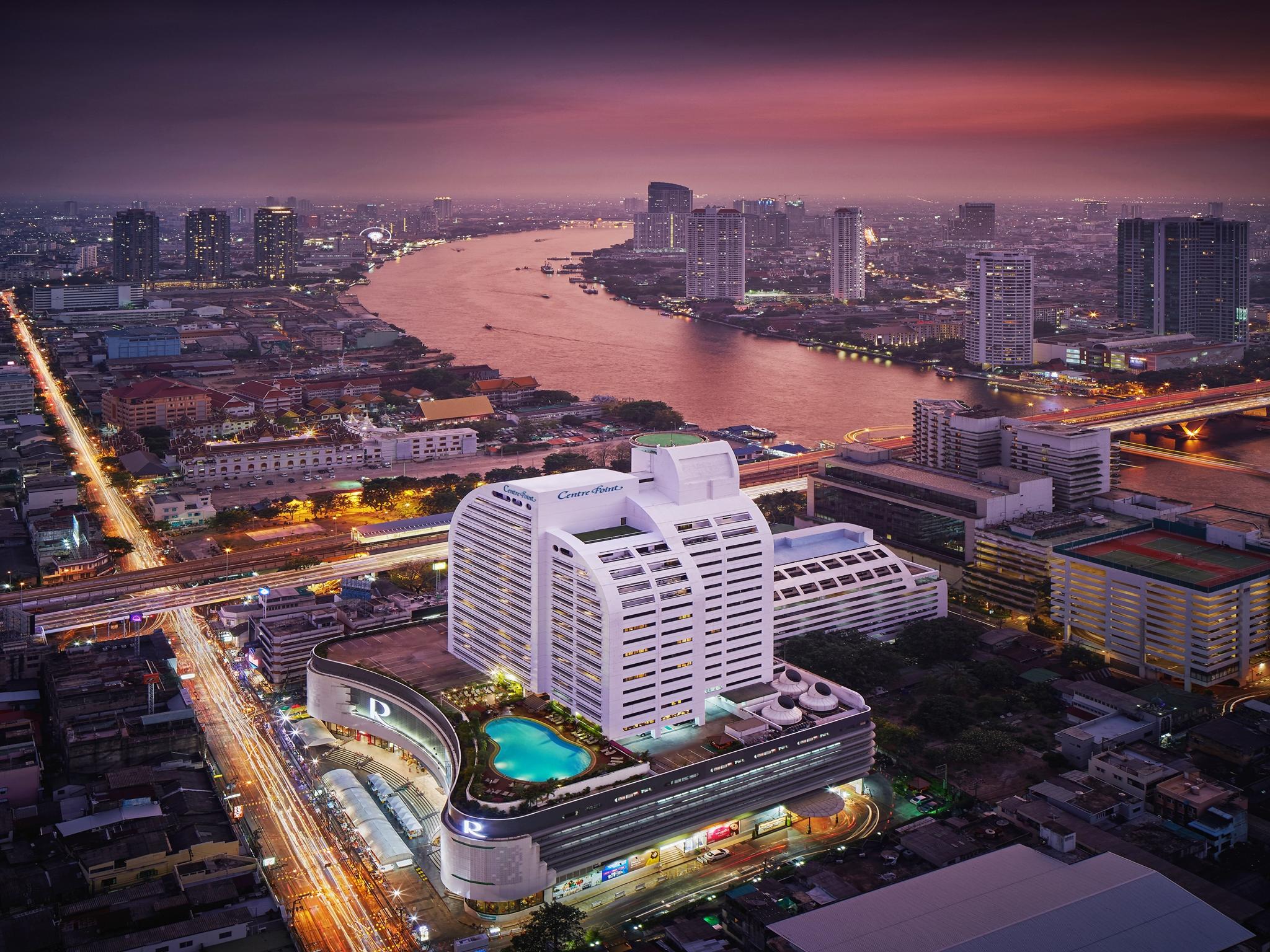 Centre Point Silom Hotel Bangkok Exterior foto